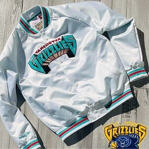 Mitchell & Ness Vancouver Grizzlies White & Teal Satin Jacket 🧥